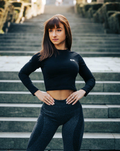 Revolution Crop Top - Crna